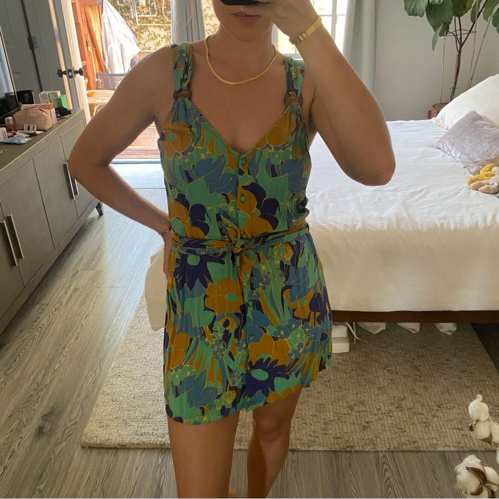 Floral Print Flowy Mini Dress V-Neck Tie Waist Size S